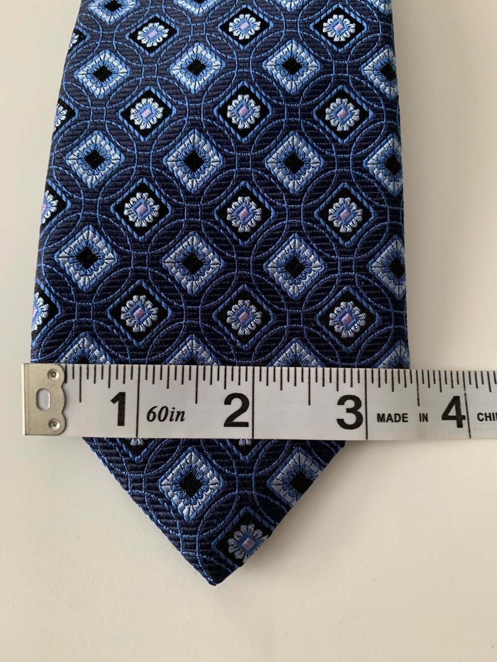Robert Talbott hand sewn silk blue tie . Made in USA - Picture 9 of 9
